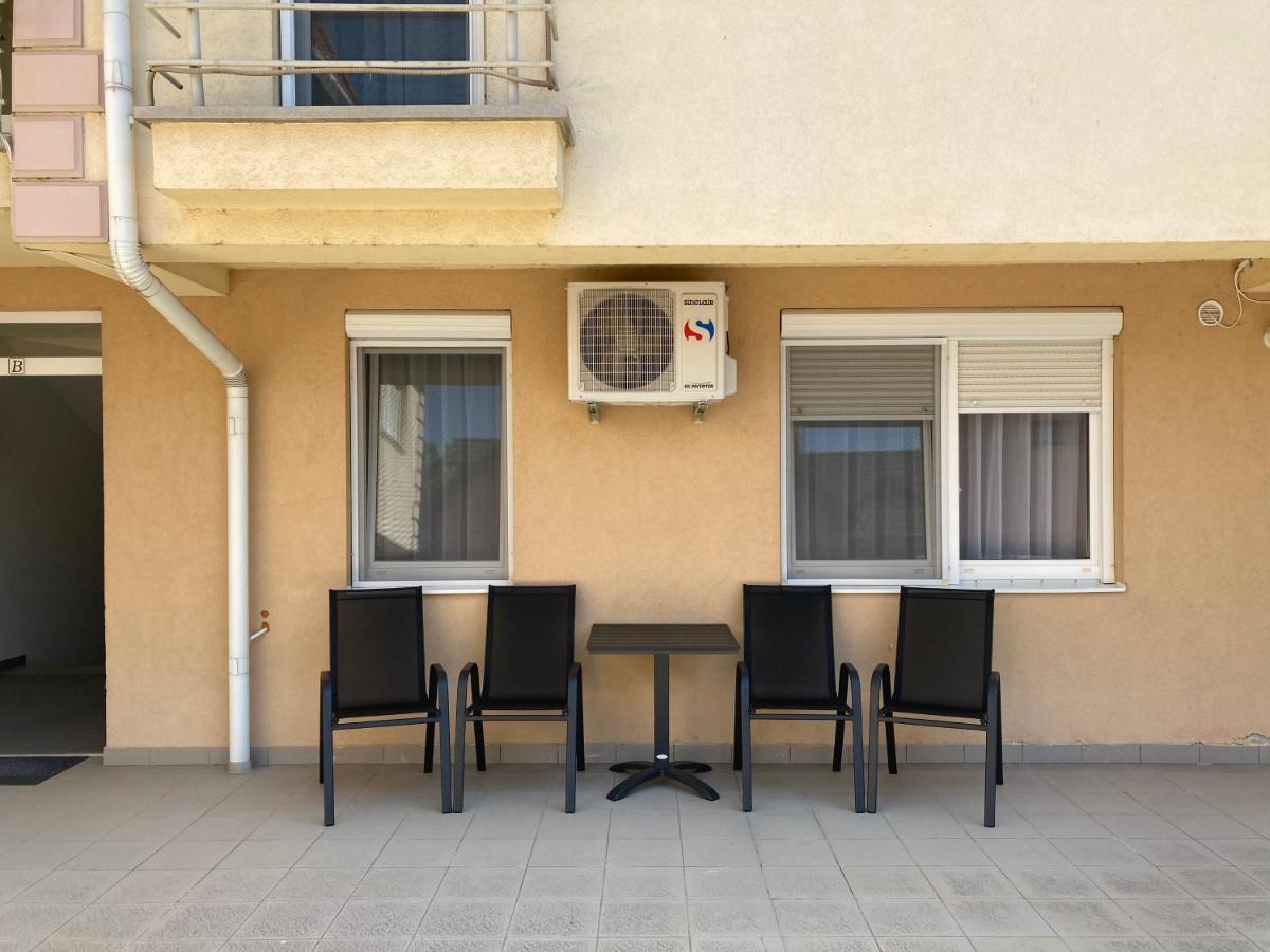 Andrea Apartmanok 2 Hajdúszoboszló Εξωτερικό φωτογραφία